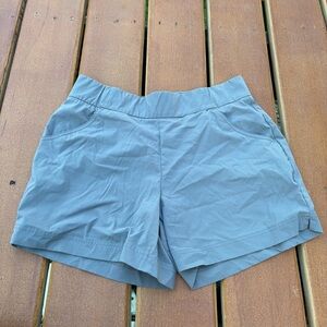 Columbia Women's Gray Shorts